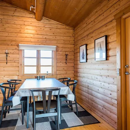 Henne Lxviii Ξενοδοχείο