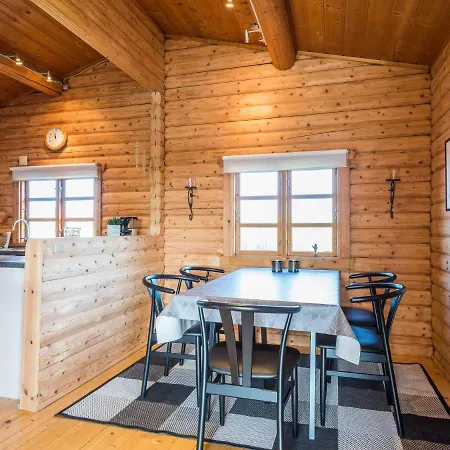 Ξενοδοχείο Henne Lxviii 3*